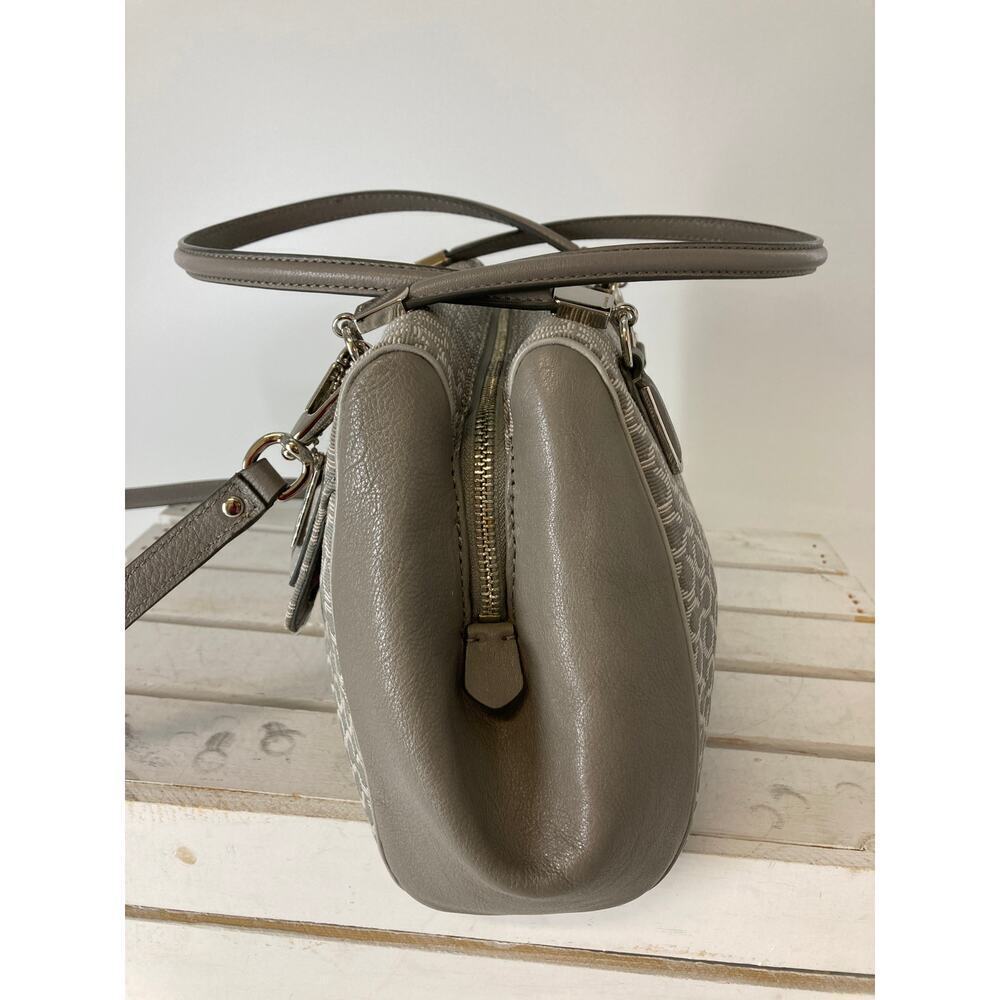 COACH 25215 MEDIUM SIZE GRAY SIGNATURE PRINT CROSSBODY BAG - Picture 5 of 15